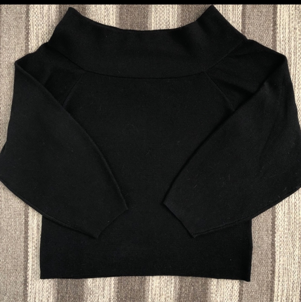 H&M black oversized collar sweater XS NWT